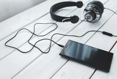 DRG-梦岚：今天勉强及格吧；DRG-久酷：（本命太乙）因为有锅可以做饭