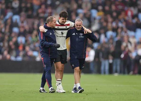 球探体育即时比分比分-【英超】马圭尔伤退B费中框 曼联0比0闷平维拉